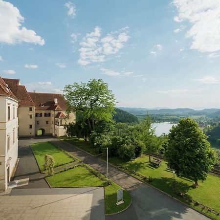 Hotel Schloss Seggau à Leibnitz Extérieur photo